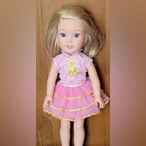 American Girl Wellie Wishers Blonde Doll wearing an Outfit Set